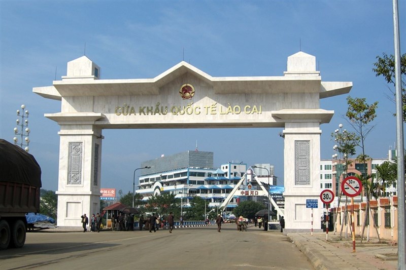 Essential Sapa Tours Visit Ha Khau Border Gate (3,4 Days)