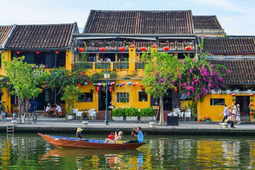 Ho Chi Minh City to Central Vietnam Tour: 7 days