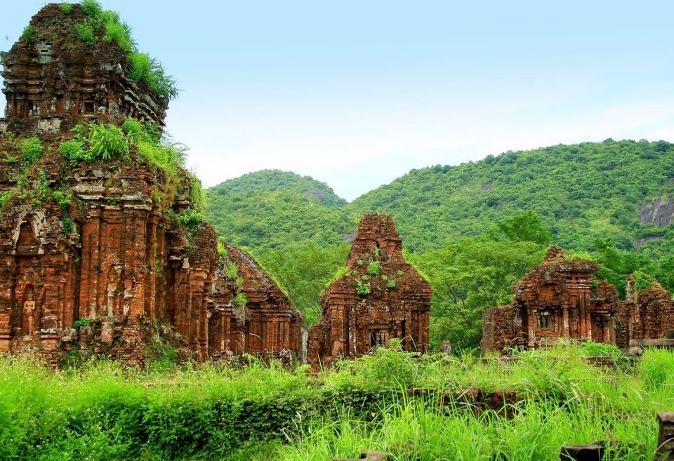 Ho Chi Minh City – Nha Trang – Central Vietnam Tour: 10 Days