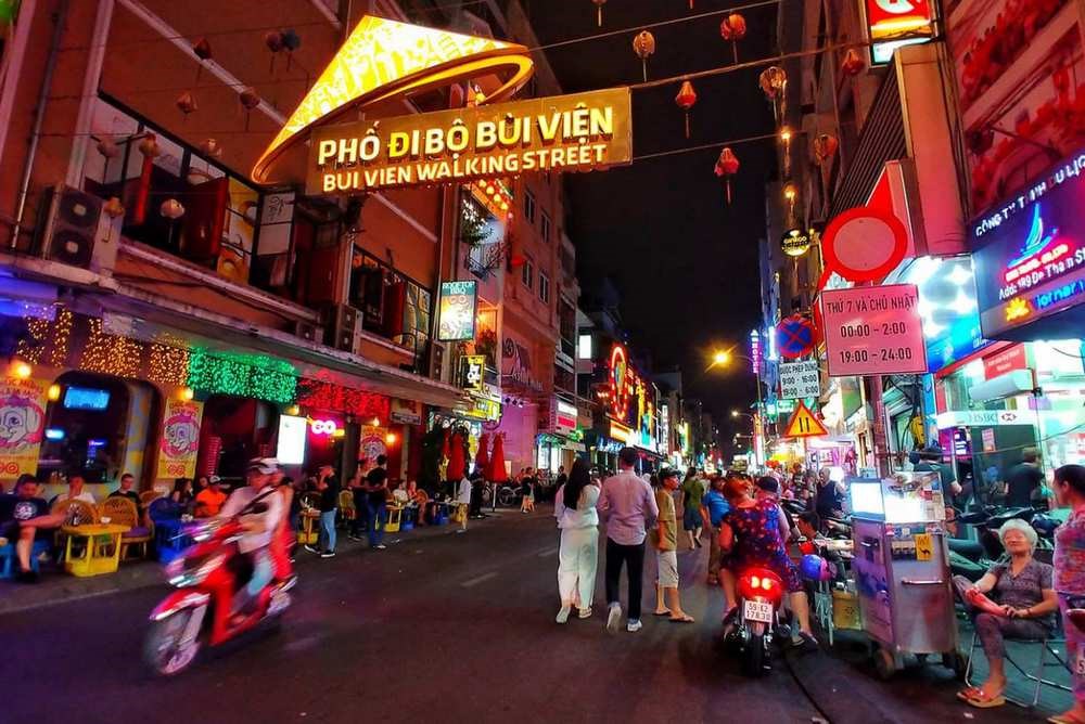 Ultimate South Vietnam Package Tour: 4 Days