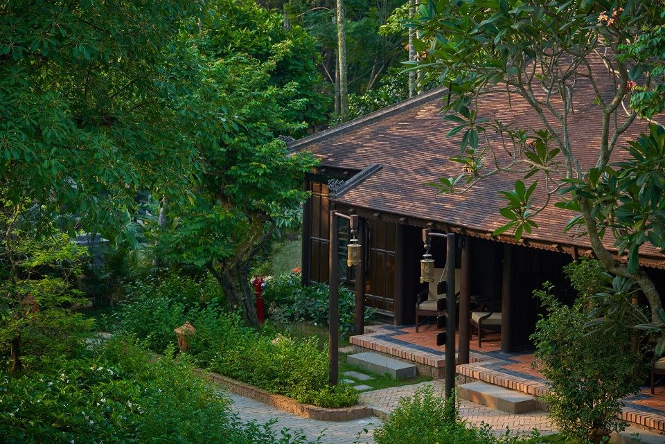 Ho Chi Minh City to Danang Package Tour: 6 Days