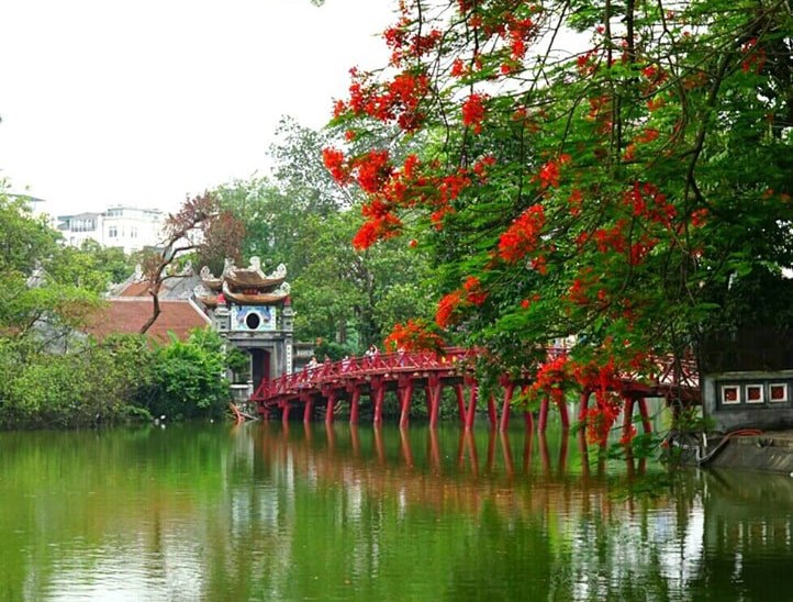Inspirational Hanoi – Halong North Vietnam Tour: 5 Days