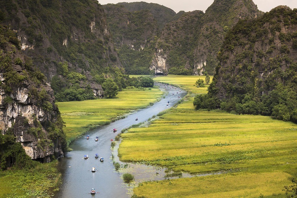 Inspirational Hanoi – Halong North Vietnam Tour: 5 Days