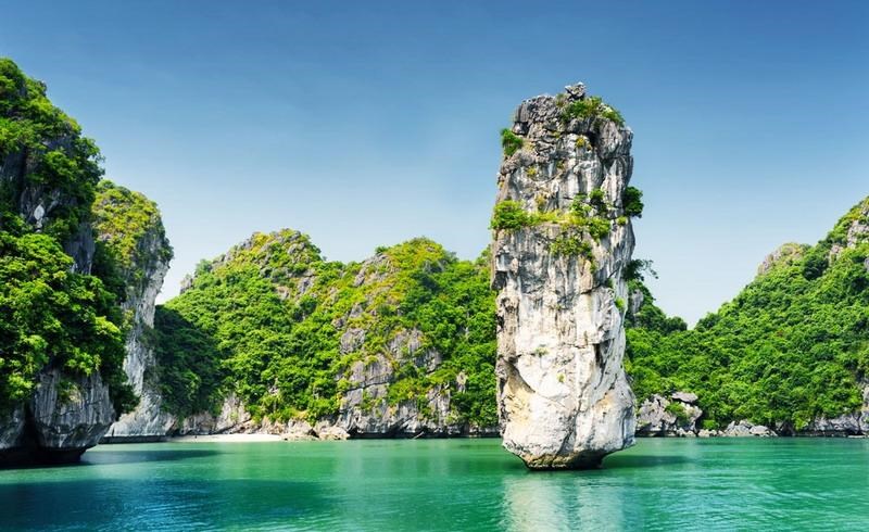 Inspirational Hanoi – Halong North Vietnam Tour: 5 Days
