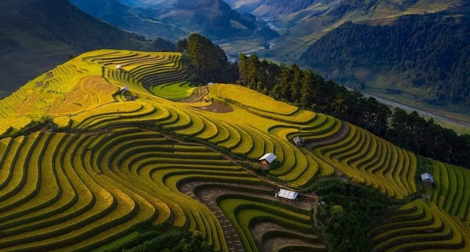 Sapa and Cable Car Tour to Fansipan Peak: 3 days